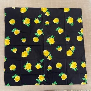 Lemlem bandana scarf black with yellow flowers 🌼